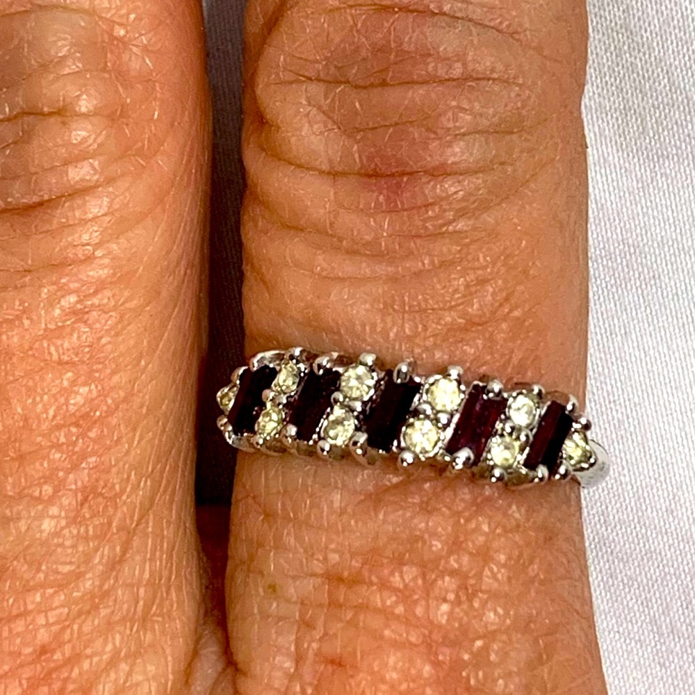 Vintage 1970s Silver & Genuine Stone w Cubic zirconia Ring